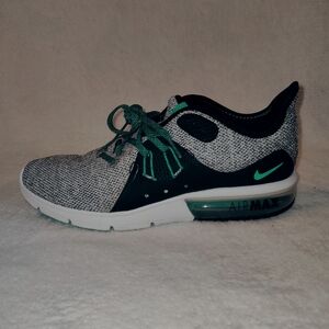 NIKE AIRMAX SEQUENT 3 'Hyper Jade' 2017